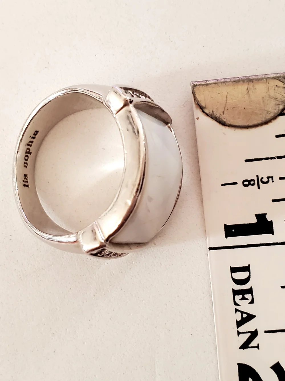 Lia Sophia Harbor Cocktail Mother of Pearl & Crystal Ring SZ 10 Retired 2014 New
